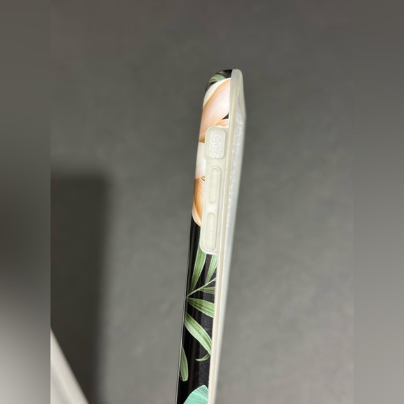 Floral Flexible iPhone 11 Pro Max Case - Picture 11 of 15